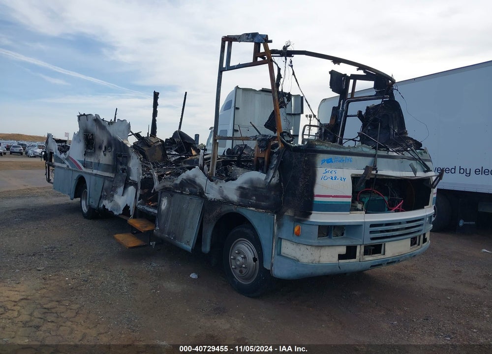 1993 OSHKOSH MOTOR TRUCK CO. CHASSIS X LINE VIN: 4CDR69R29P2302575