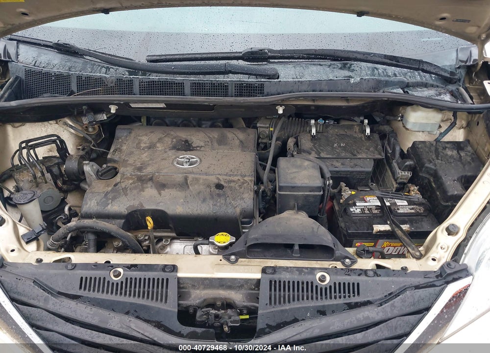 2011 TOYOTA SIENNA LE V6 VIN: 5TDKK3DC5BS041801