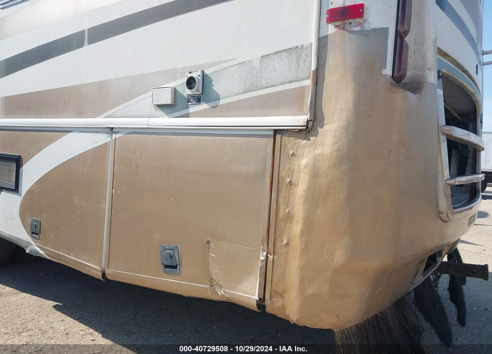2002 FREIGHTLINER ULTRA  CHASSIS VIN: 4UZAAHAK32CJ71211