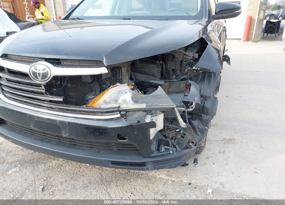 2014 TOYOTA HIGHLANDER LIMITED PLATINUM V6 VIN: 5TDDKRFH2ES029615