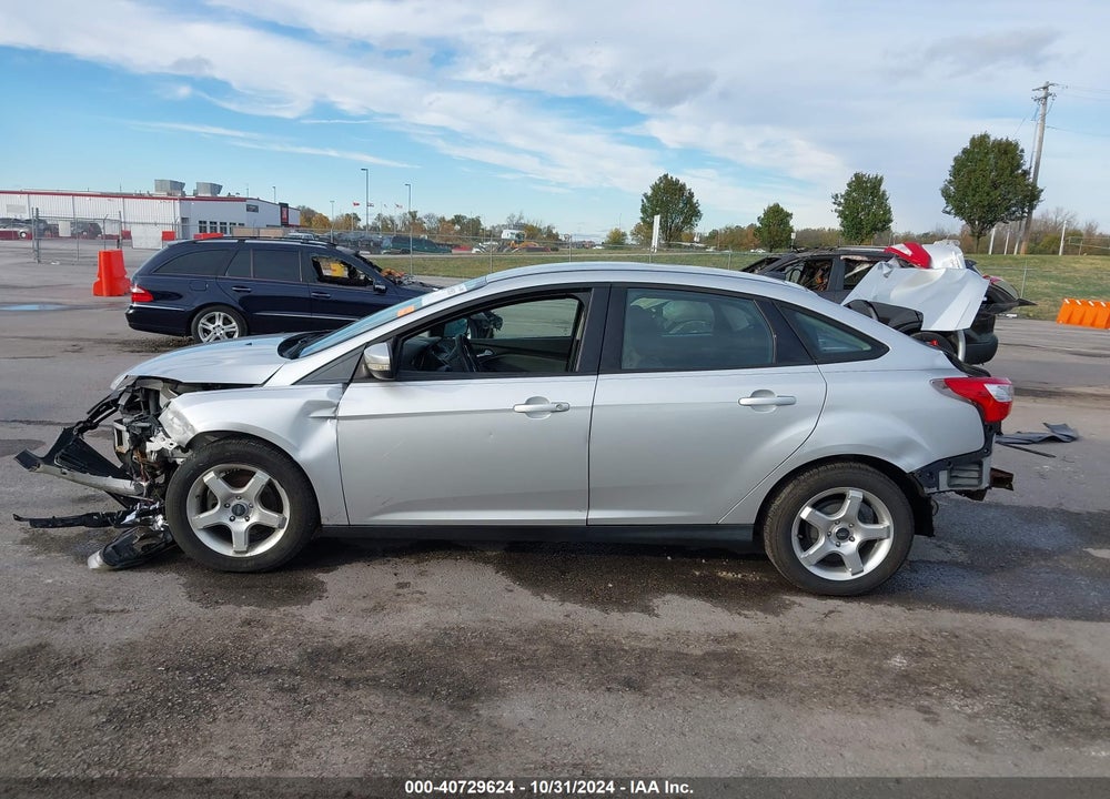 2013 FORD FOCUS VIN: 1FADP3F25DL137646