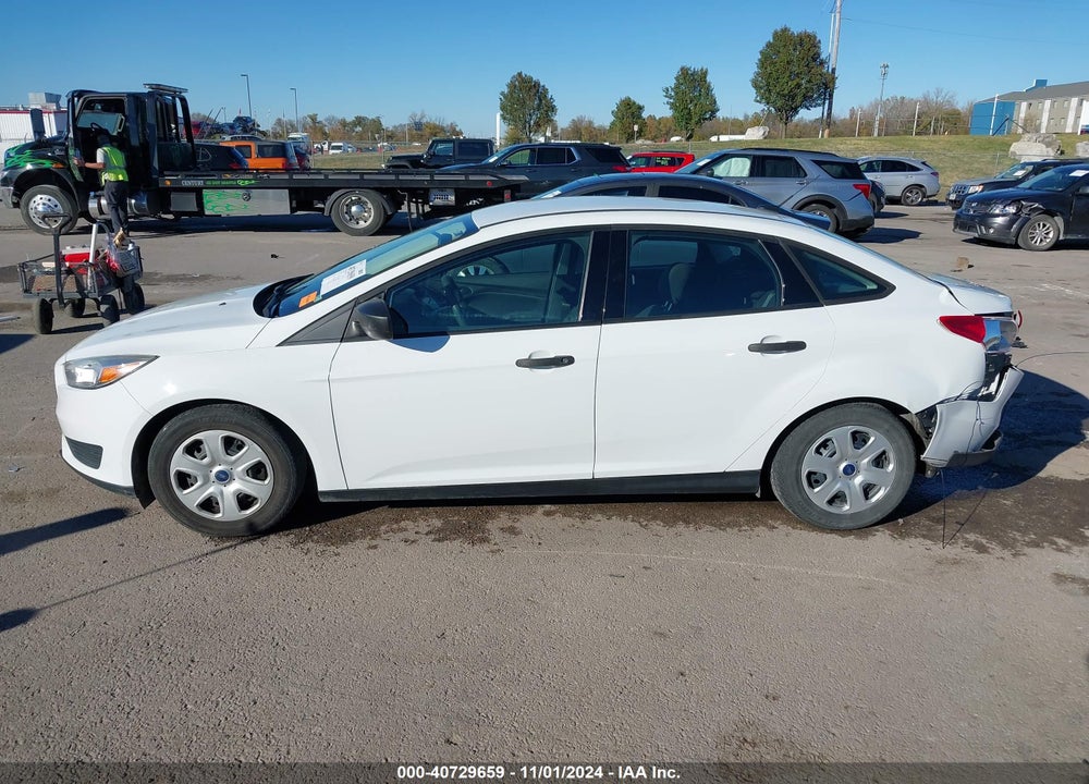 2017 FORD FOCUS S VIN: 1FADP3E20HL328804