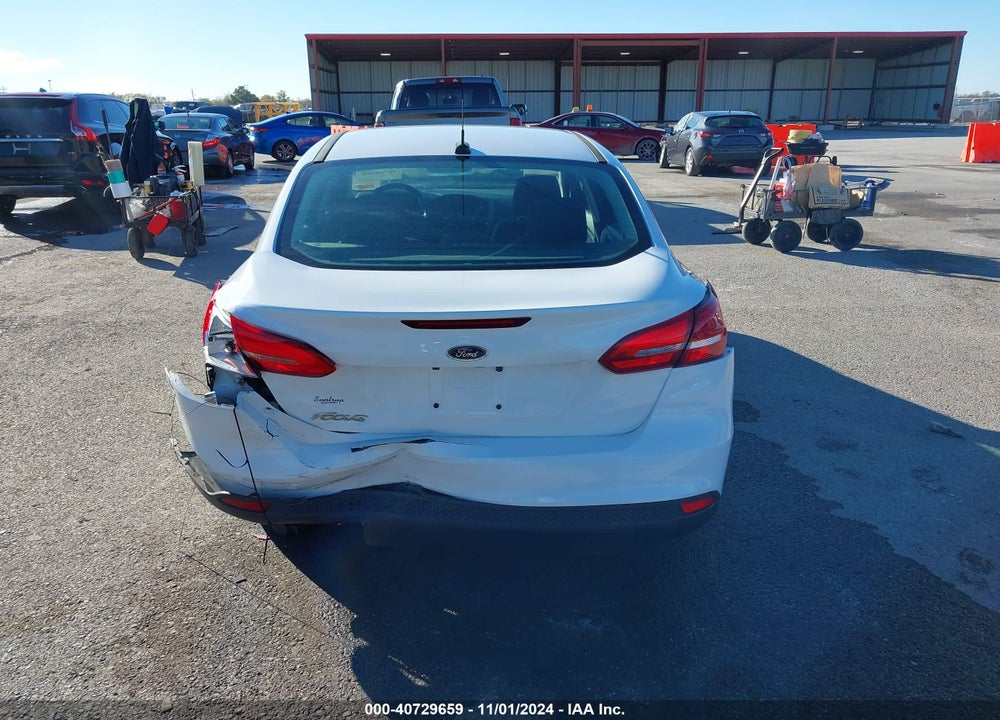 2017 FORD FOCUS S VIN: 1FADP3E20HL328804