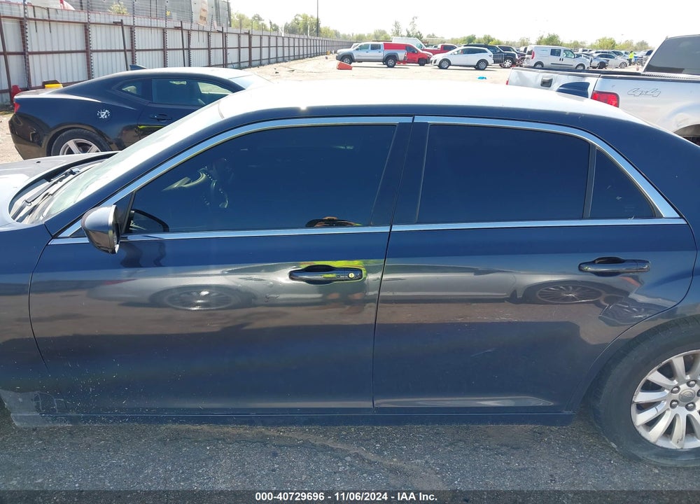2016 CHRYSLER 300 LIMITED VIN: 2C3CCAAG3GH233712
