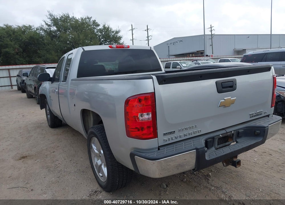 2011 CHEVROLET SILVERADO 1500 LT VIN: 1GCRCSE05BZ185678