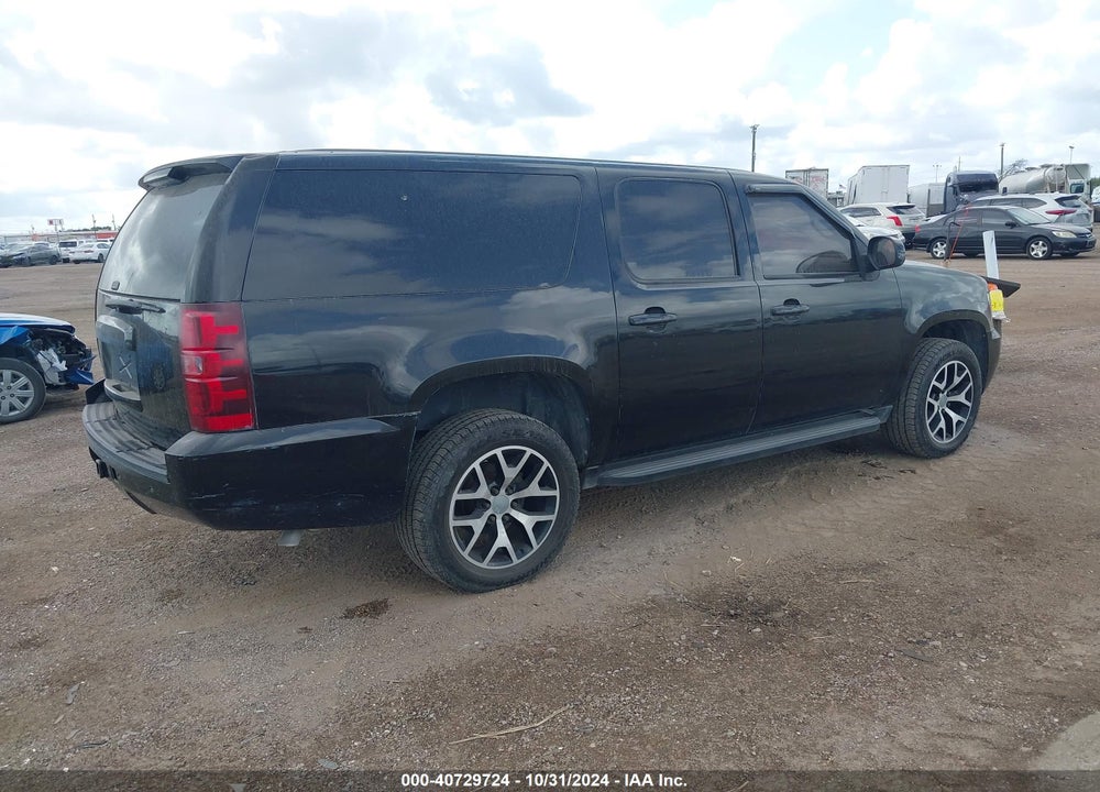 2007 CHEVROLET SUBURBAN C1500 VIN: 3GNFC16067G271642