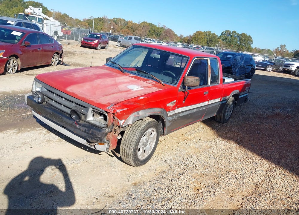 1987 MAZDA B2000 CAB PLUS VIN: JM2UF3118H0520205