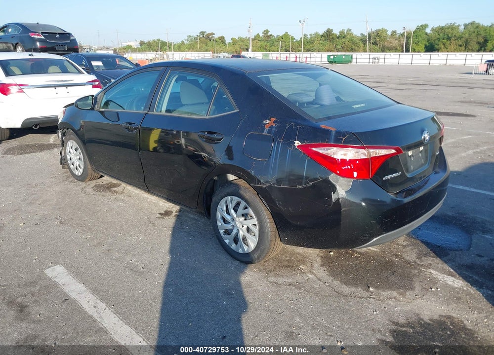 2017 TOYOTA COROLLA LE VIN: 5YFBURHE0HP696555