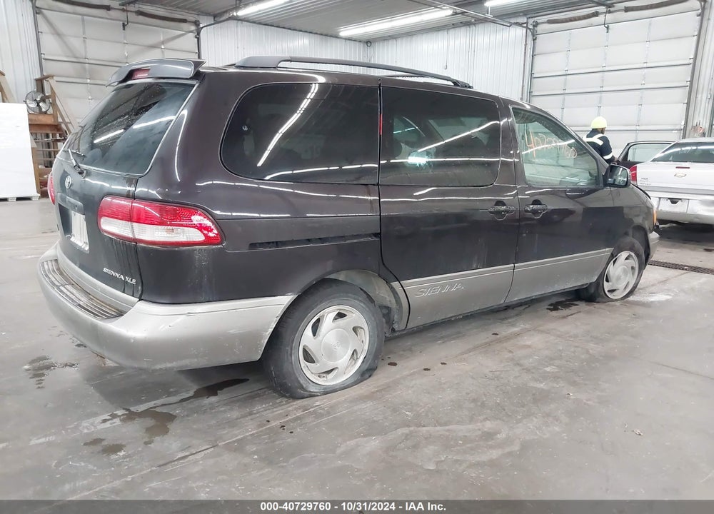 2001 TOYOTA SIENNA XLE VIN: 4T3ZF13C31U384368