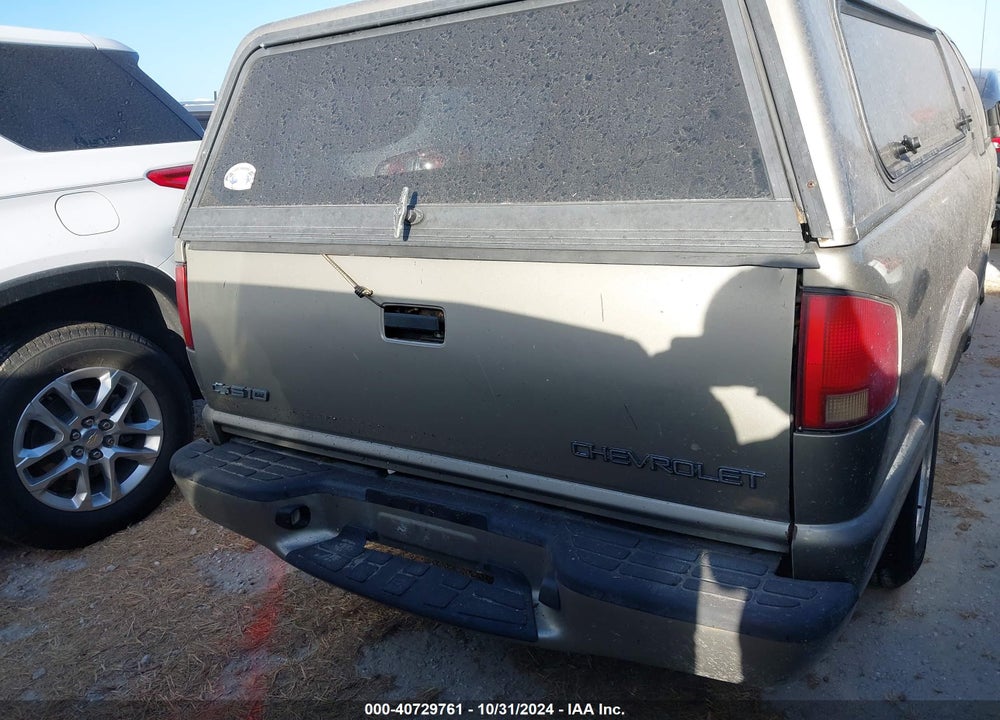 2001 CHEVROLET S-10 LS VIN: 1GCCS19W218168861
