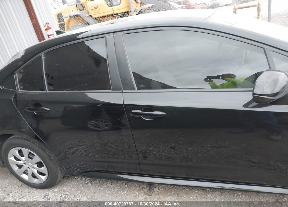 2021 TOYOTA COROLLA LE VIN: 5YFEPMAE0MP175024
