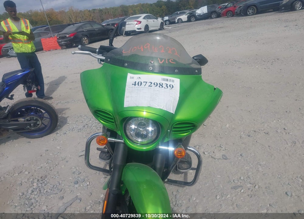 2012 KAWASAKI VN1700 J VIN: JKBVNRJ1XCA006010