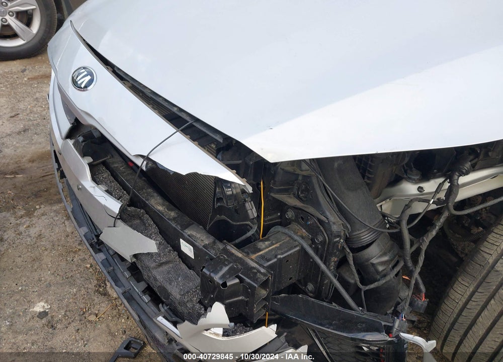 2019 KIA FORTE LXS VIN: 3KPF24AD5KE022227