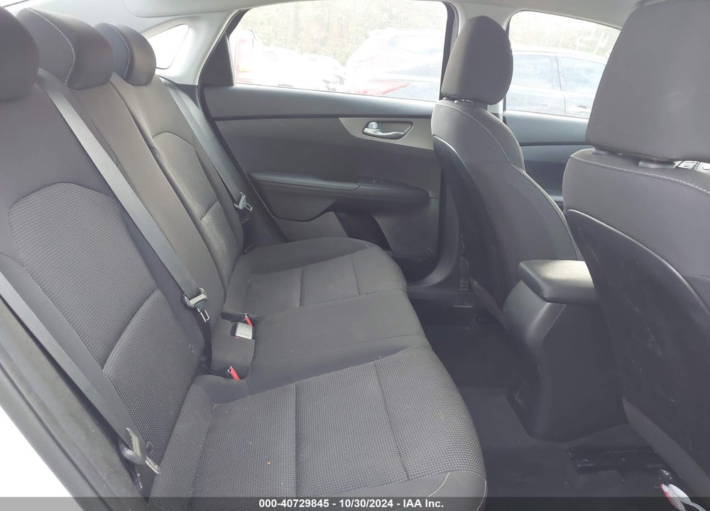 2019 KIA FORTE LXS VIN: 3KPF24AD5KE022227