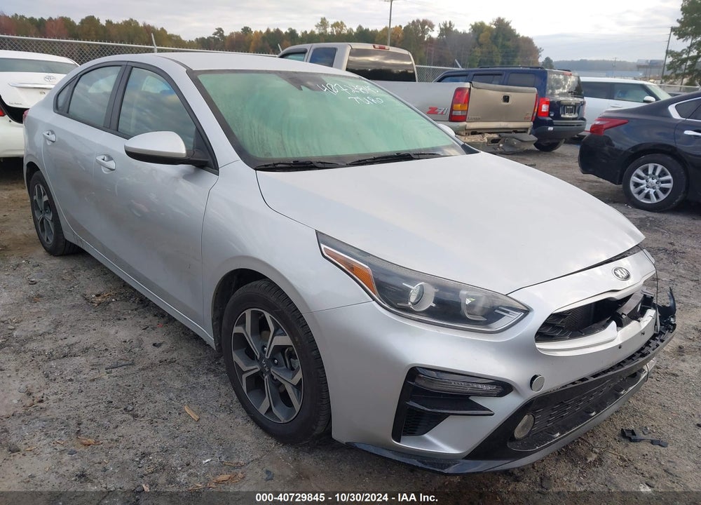 2019 KIA FORTE LXS VIN: 3KPF24AD5KE022227