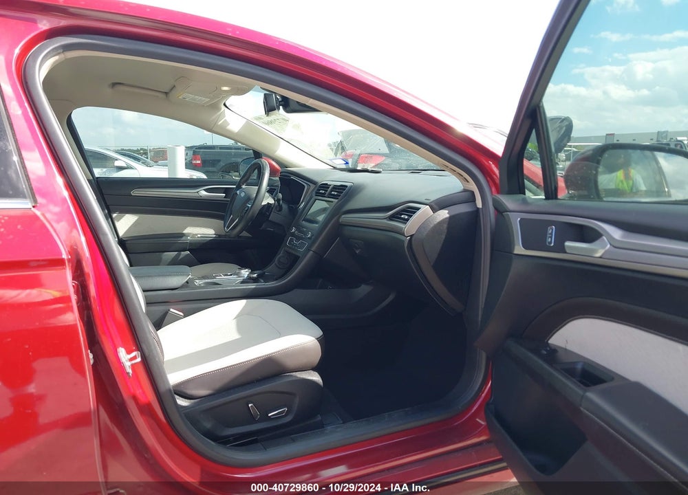 2019 FORD FUSION SE VIN: 3FA6P0HD5KR169792