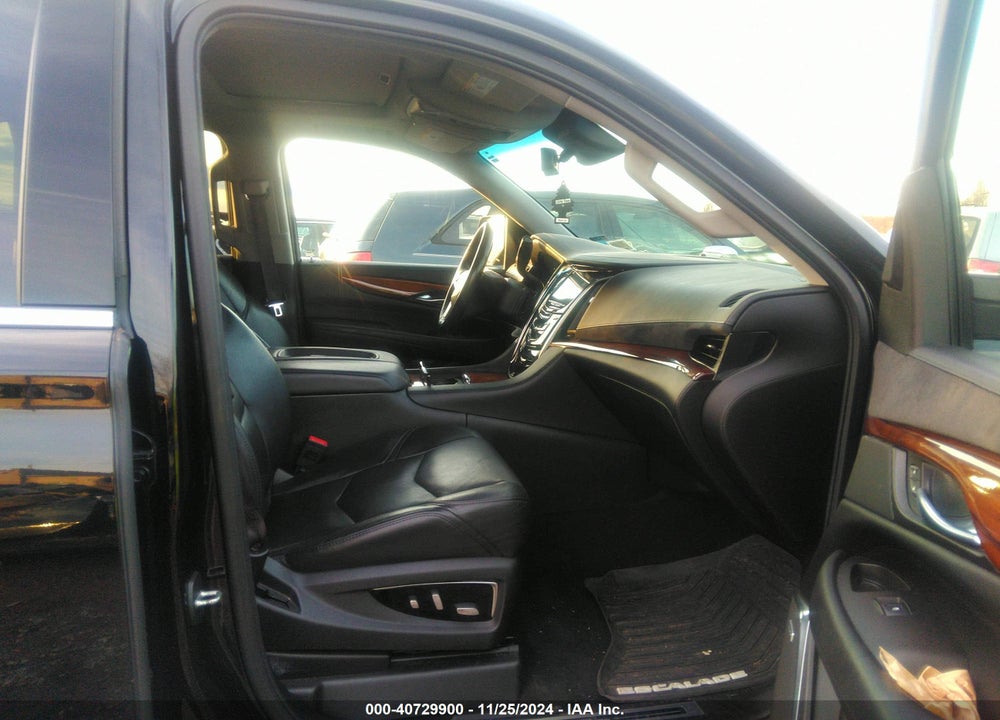 2017 CADILLAC ESCALADE LUXURY VIN: 1GYS4BKJ4HR160883