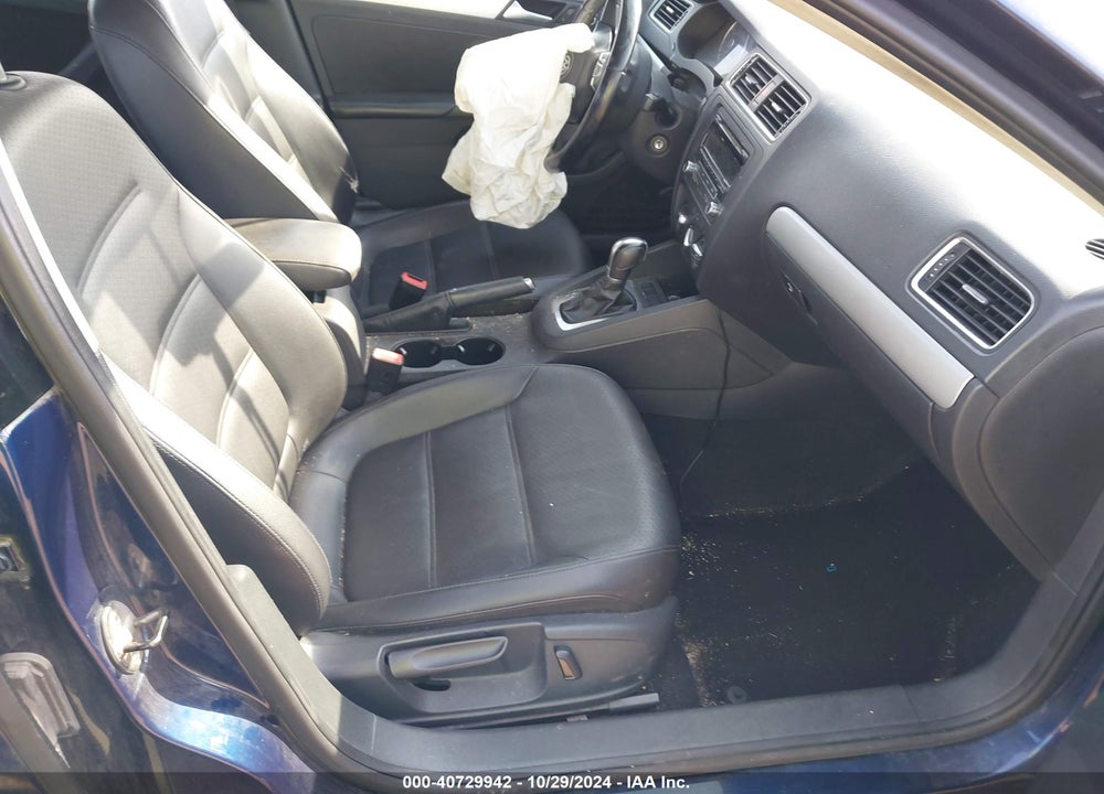 2013 VOLKSWAGEN JETTA SE VIN: 3VWDP7AJ6DM409021
