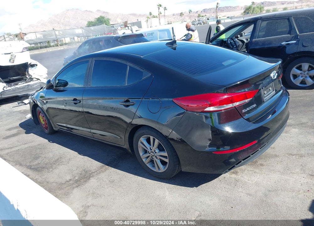 2017 HYUNDAI ELANTRA SE VIN: KMHD84LF5HU429569