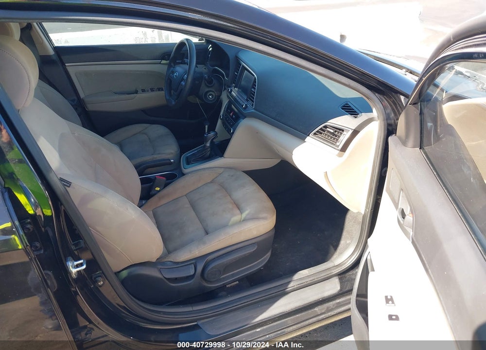 2017 HYUNDAI ELANTRA SE VIN: KMHD84LF5HU429569