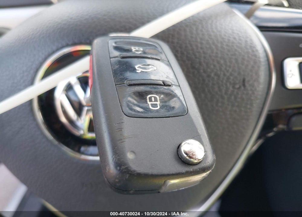 2016 VOLKSWAGEN JETTA 1.4T SE VIN: 3VWD67AJXGM268025