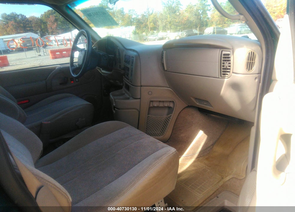 2000 CHEVROLET ASTRO VIN: 1GNDM19W5YB155041