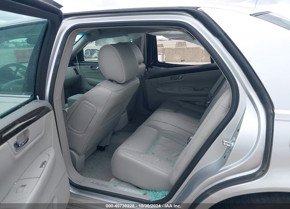 2011 CADILLAC DTS STANDARD VIN: 1G6KA5E67BU121848