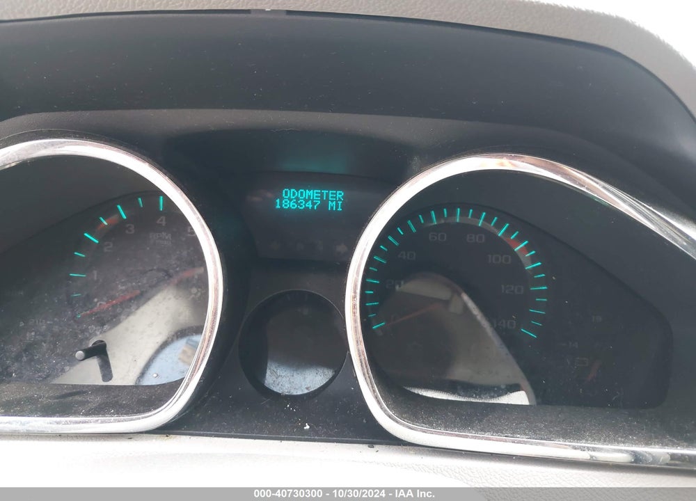 2012 CHEVROLET TRAVERSE LS VIN: 1GNKRFED2CJ275680