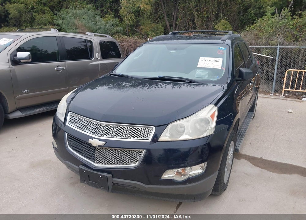 2012 CHEVROLET TRAVERSE LS VIN: 1GNKRFED2CJ275680