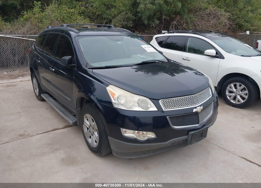 2012 CHEVROLET TRAVERSE LS VIN: 1GNKRFED2CJ275680