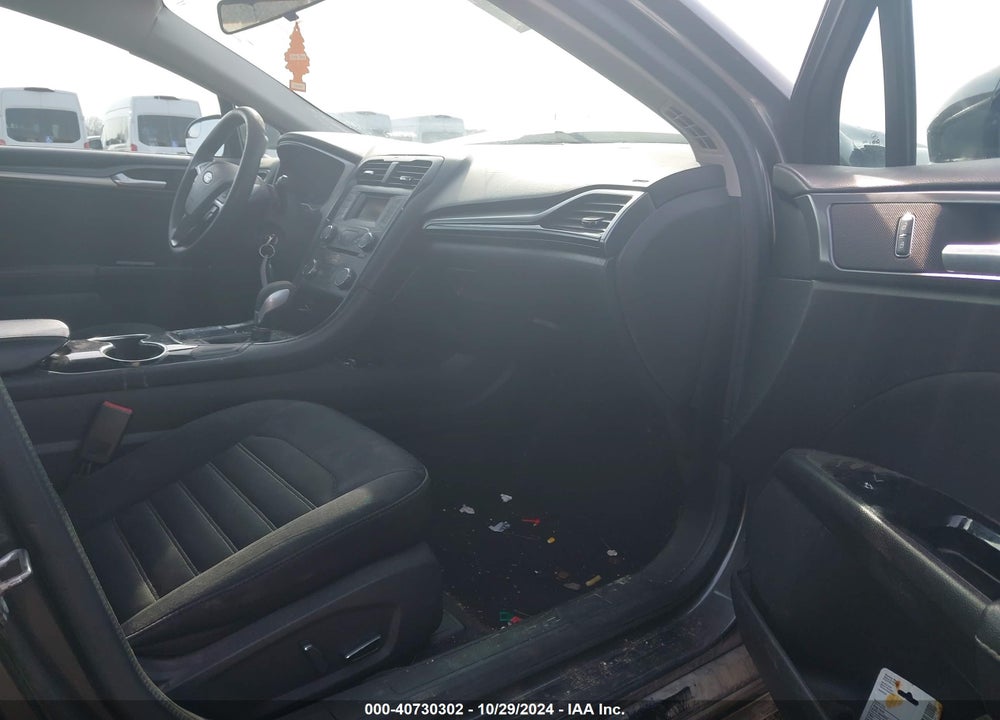 2015 FORD FUSION SE VIN: 1FA6P0H78F5125871