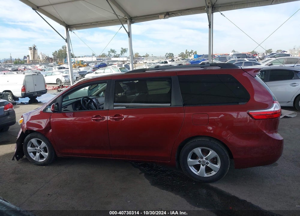 2016 TOYOTA SIENNA LE 8 PASSENGER VIN: 5TDKK3DC8GS731811
