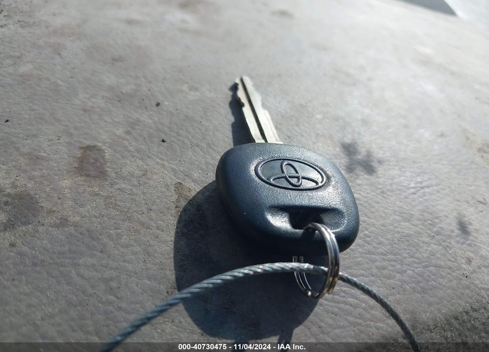 2005 TOYOTA AVALON XLS VIN: 4T1BK36B25U056806