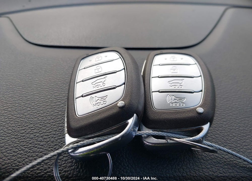 2017 HYUNDAI TUCSON SPORT VIN: KM8J33A2XHU353682