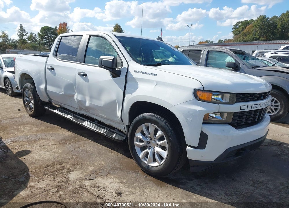 2020 CHEVROLET SILVERADO 1500 4WD SHORT BED CUSTOM VIN: 3GCPYBEH0LG453648