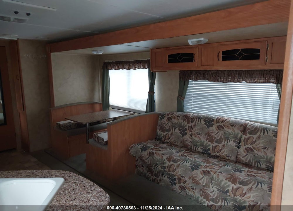 2008 KEYSTONE HIDEOUT 27SLE VIN: 4YDT27S2587202783