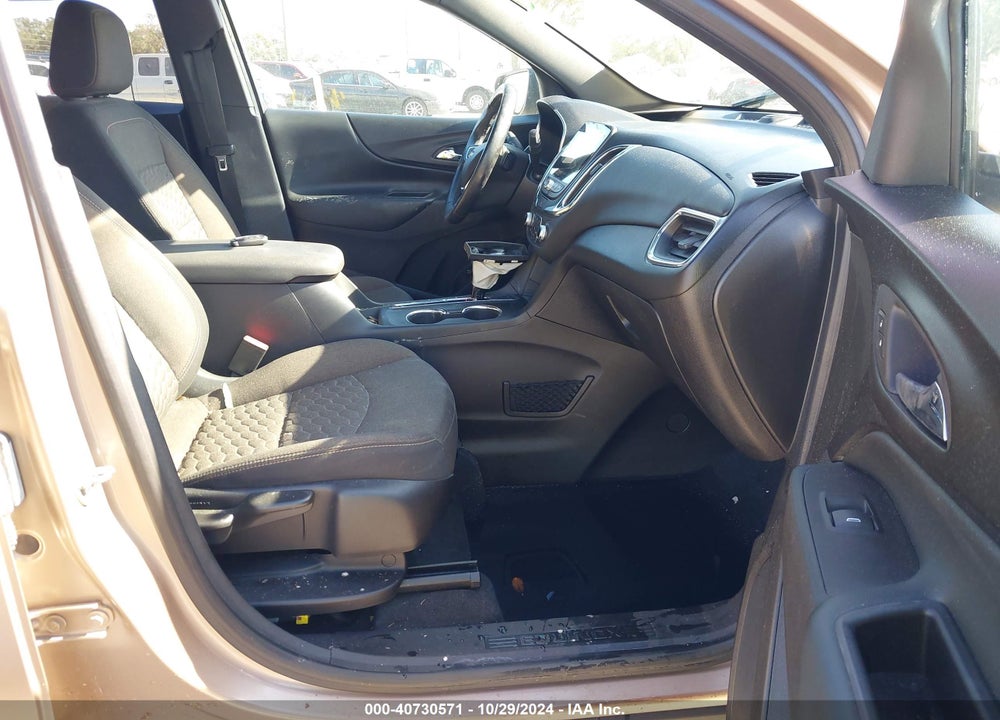 2018 CHEVROLET EQUINOX LT VIN: 2GNAXKEX6J6163219