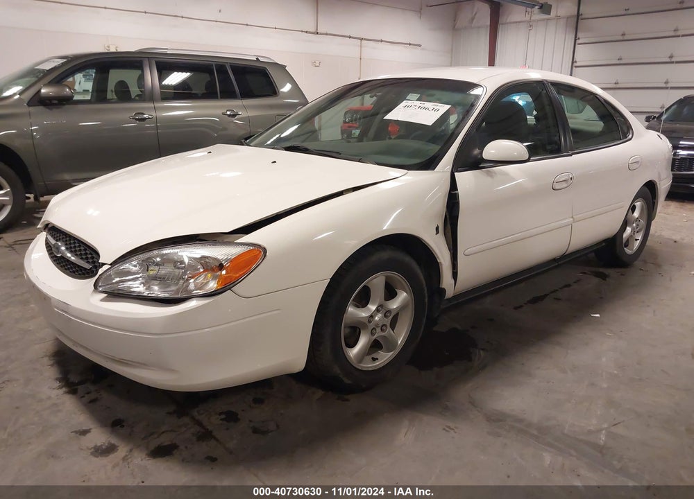 2001 FORD TAURUS SES VIN: 1FAFP55241A258021