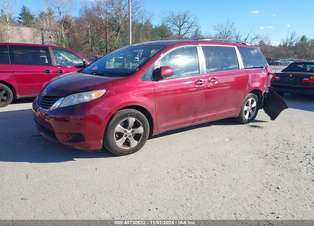 2014 TOYOTA SIENNA LE V6 8 PASSENGER VIN: 5TDKK3DC8ES496291