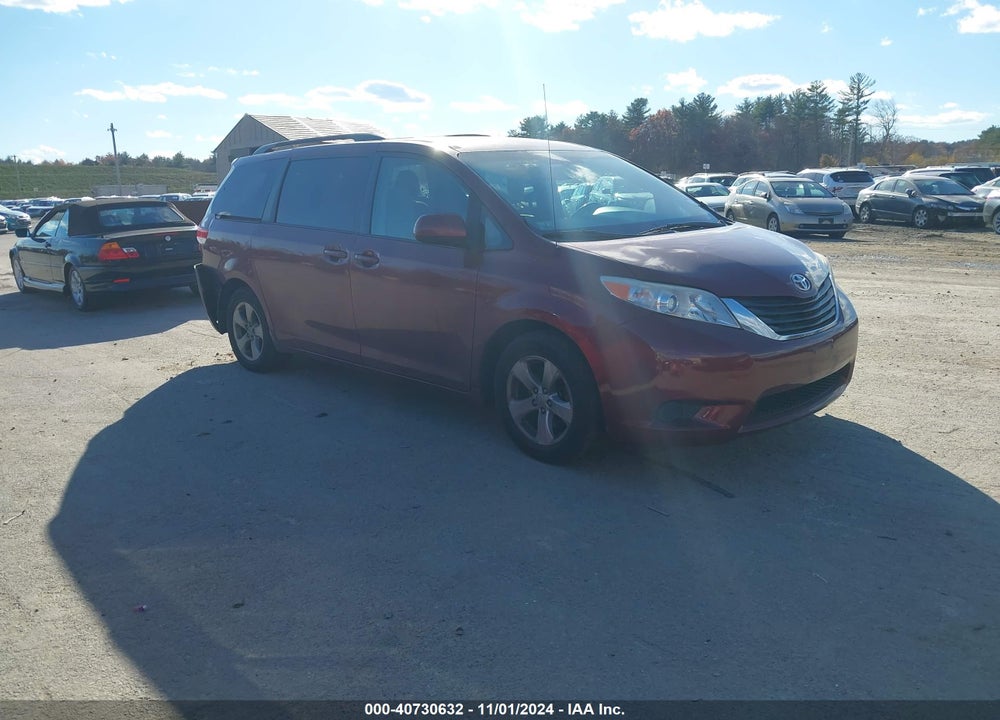 2014 TOYOTA SIENNA LE V6 8 PASSENGER VIN: 5TDKK3DC8ES496291