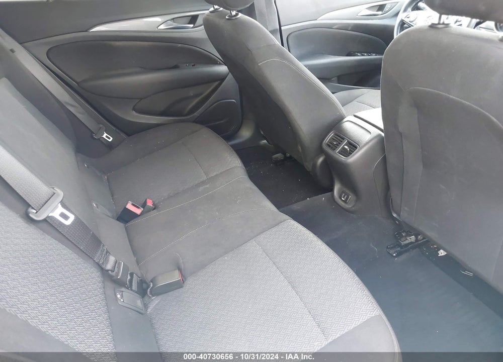 2018 BUICK REGAL SPORTBACK PREFERRED VIN: W04GL6SX5J1114066