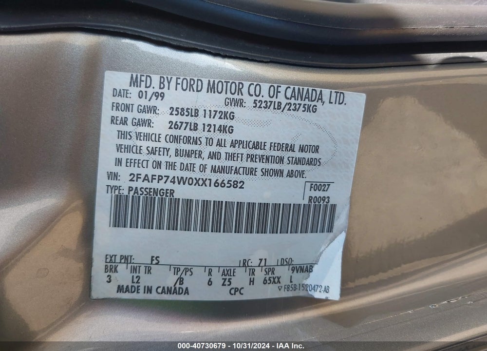1999 FORD CROWN VICTORIA LX VIN: 2FAFP74W0XX166582