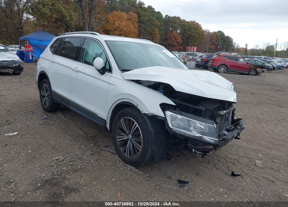 2018 VOLKSWAGEN TIGUAN 2.0T SE/SEL VIN: 3VV2B7AX1JM099273
