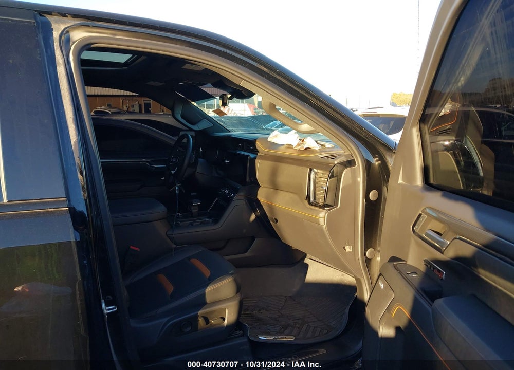 2024 GMC SIERRA 1500 4WD SHORT BOX AT4 VIN: 3GTUUEE81RG103003