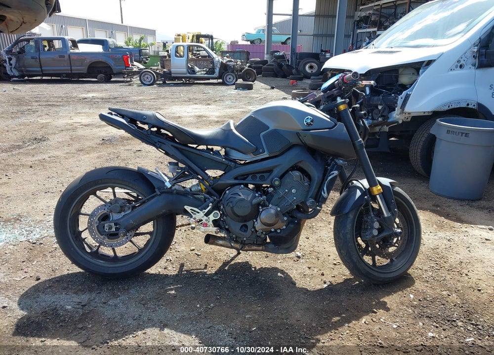2015 YAMAHA FZ09 VIN: JYARN33E9FA007741
