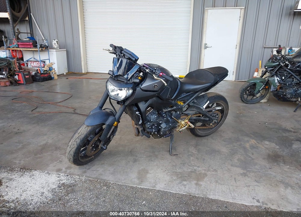 2015 YAMAHA FZ09 VIN: JYARN33E9FA007741