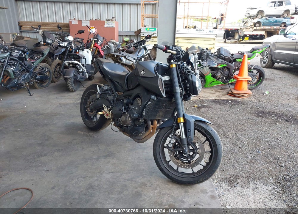 2015 YAMAHA FZ09 VIN: JYARN33E9FA007741