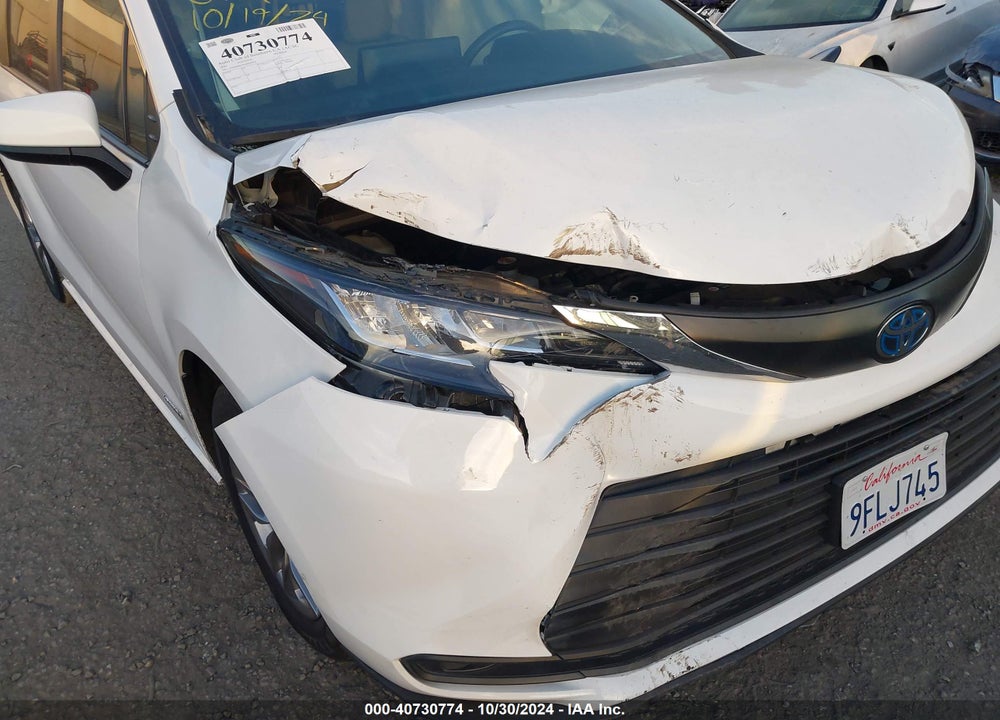 2021 TOYOTA SIENNA LE VIN: 5TDKRKEC0MS042054