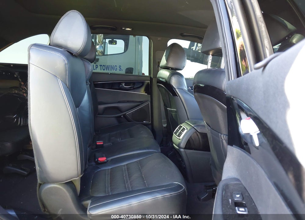 2019 KIA SORENTO 3.3L SXL VIN: 5XYPK4A54KG448068