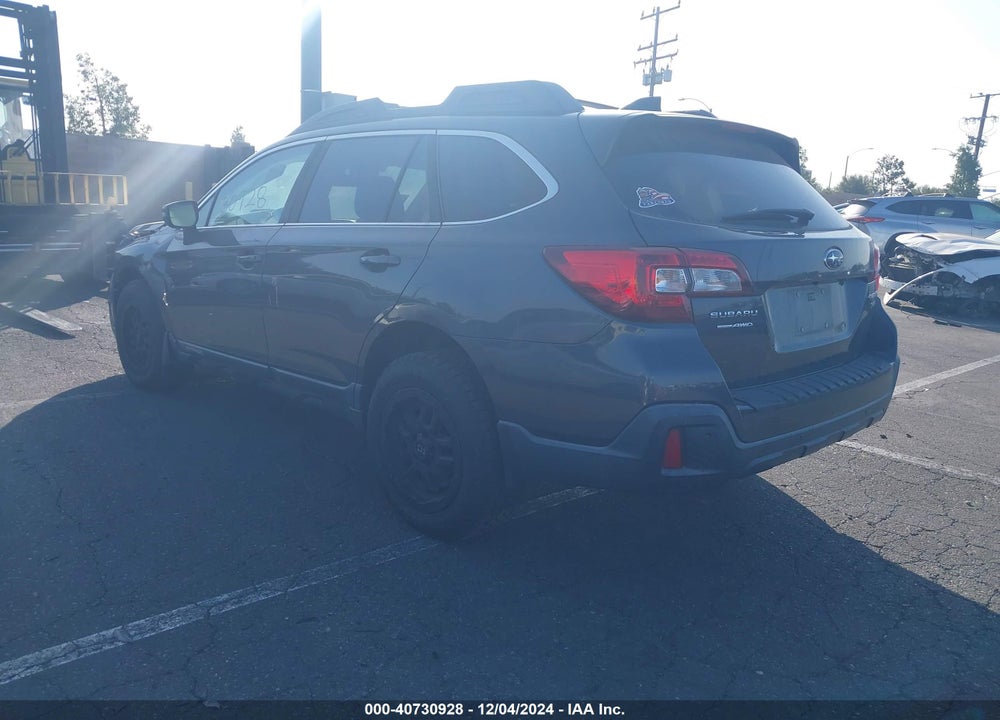 2018 SUBARU OUTBACK LIMITED VIN: 4S4BSENC3J3206296